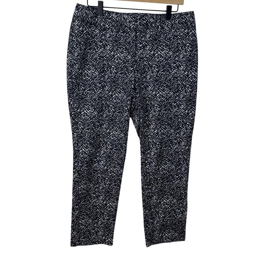 WHBM Ankle Pants 12 Black White Geometric Slim Tapered Stretch Knit Office Core